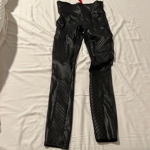 Black Petite xs spanx-great condition